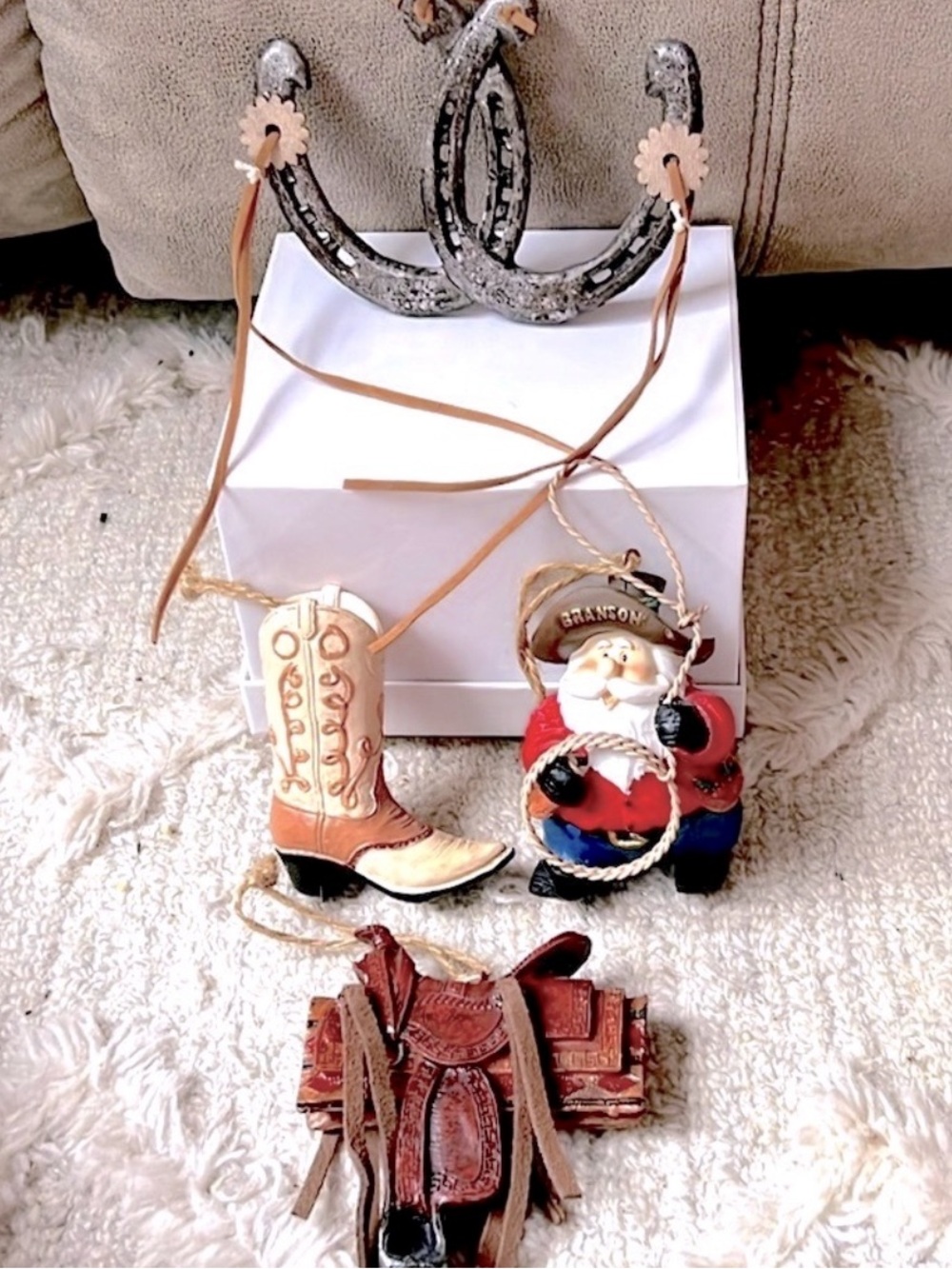 🎄🤠 4 WESTERN COWBOY SANTA LEATHER SADDLE BOOT HORSESHOE XMAS ORNAMENTS BUNDLE